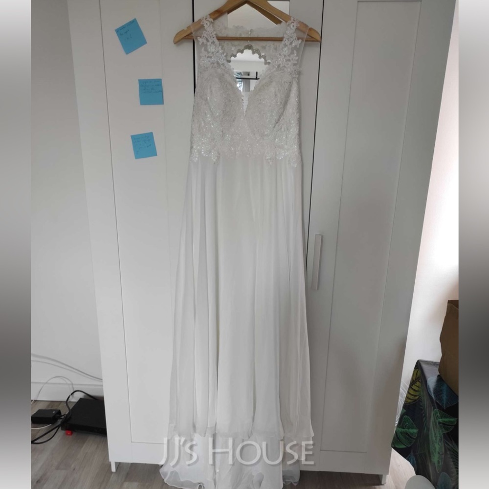 JJs house wedding dress